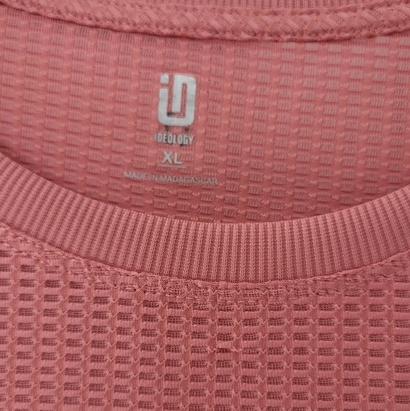 Ideology Waffle Pattern Athletic High Lo Crew Neck Top - Picture 2 of 8